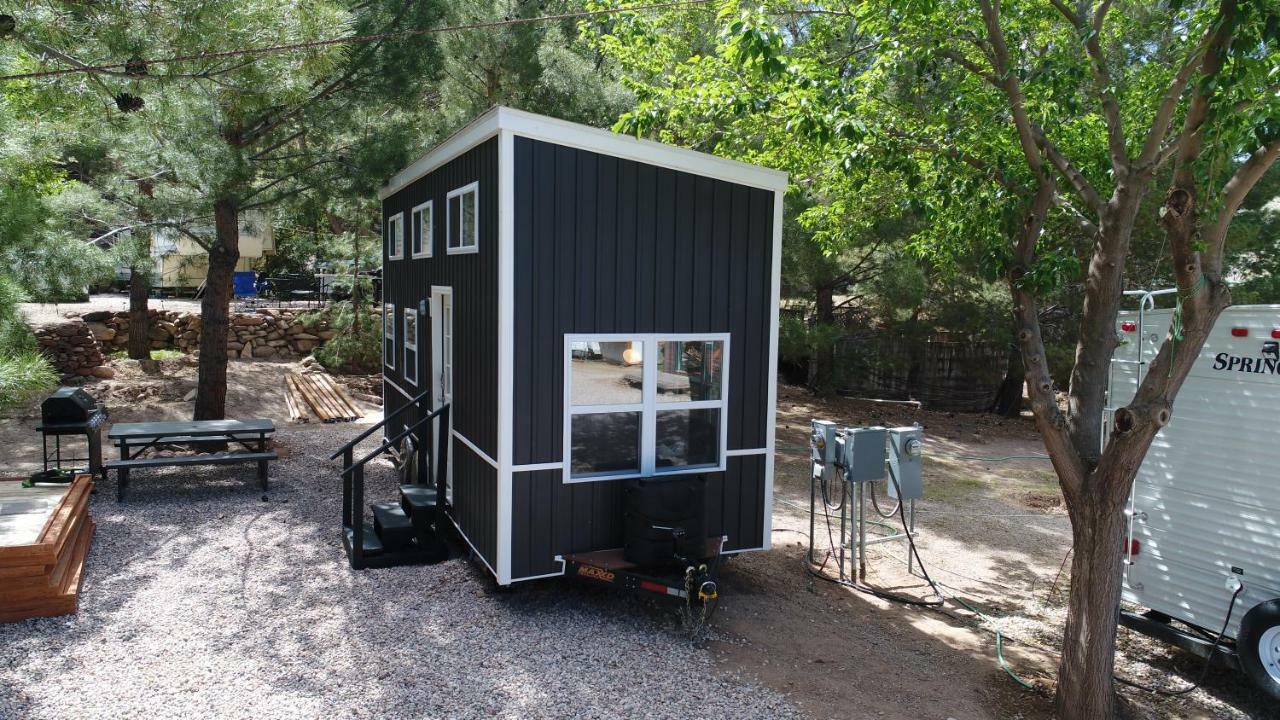 Hygge Tiny Home HUE-gah Leeds Bagian luar foto