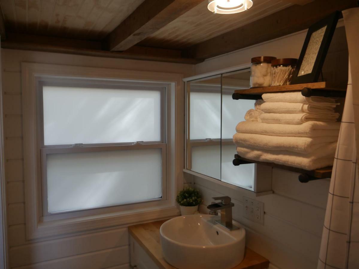 Hygge Tiny Home HUE-gah Leeds Bagian luar foto